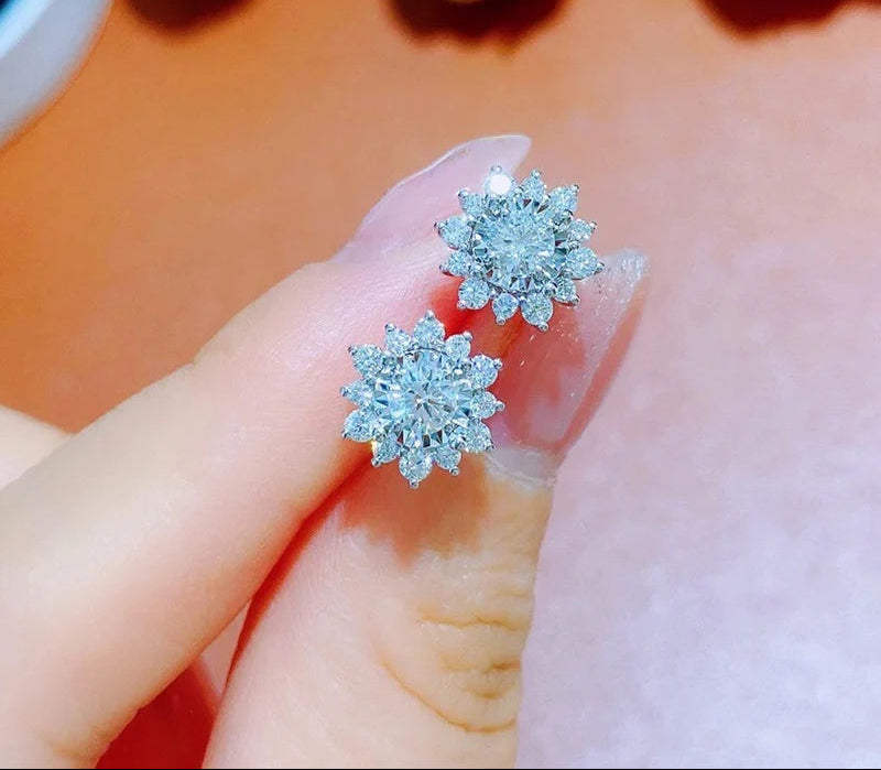 1CT Moissanit-Sonnenohrringe aus 925er Silber
