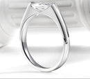 Eleganter Ring aus 925er Silber mit 1 Karat Marquise-Moissanit für Damen