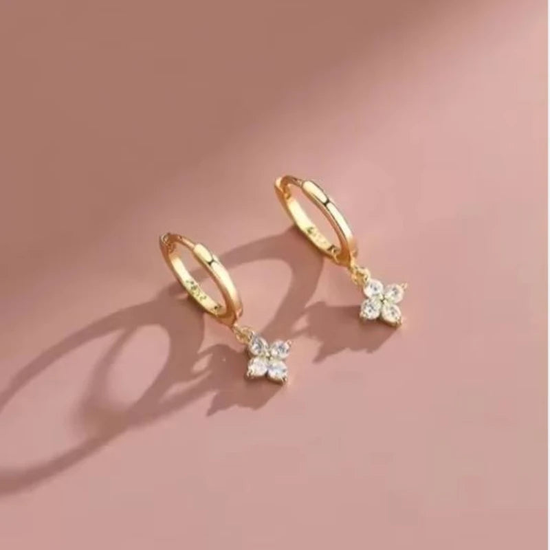 Zirkon-Armband mit vierblättriger Blume für Damen, Gold, Edelstahl